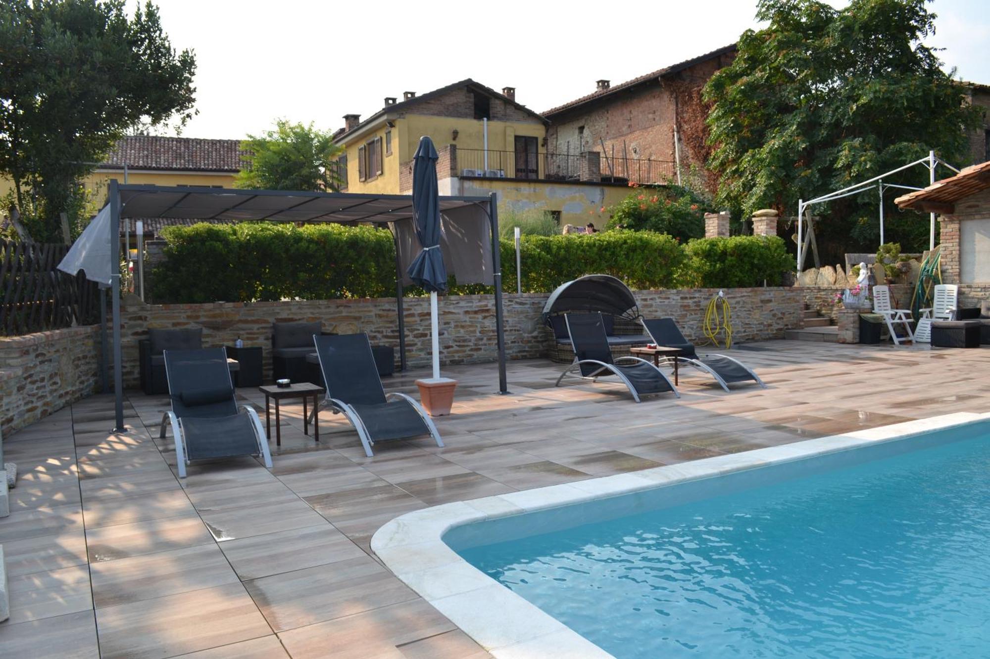 Agriturismo San Martino Castiglione Tinella Kültér fotó