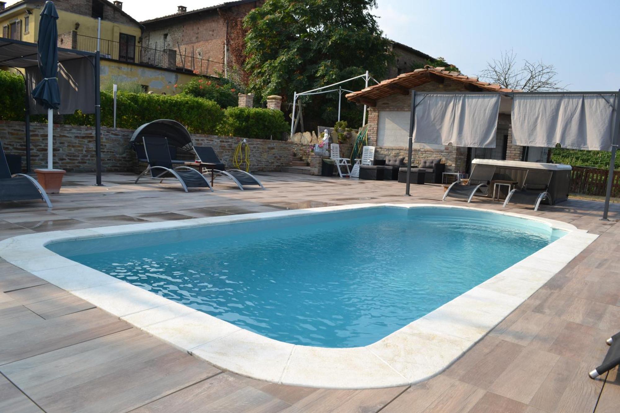 Agriturismo San Martino Castiglione Tinella Kültér fotó