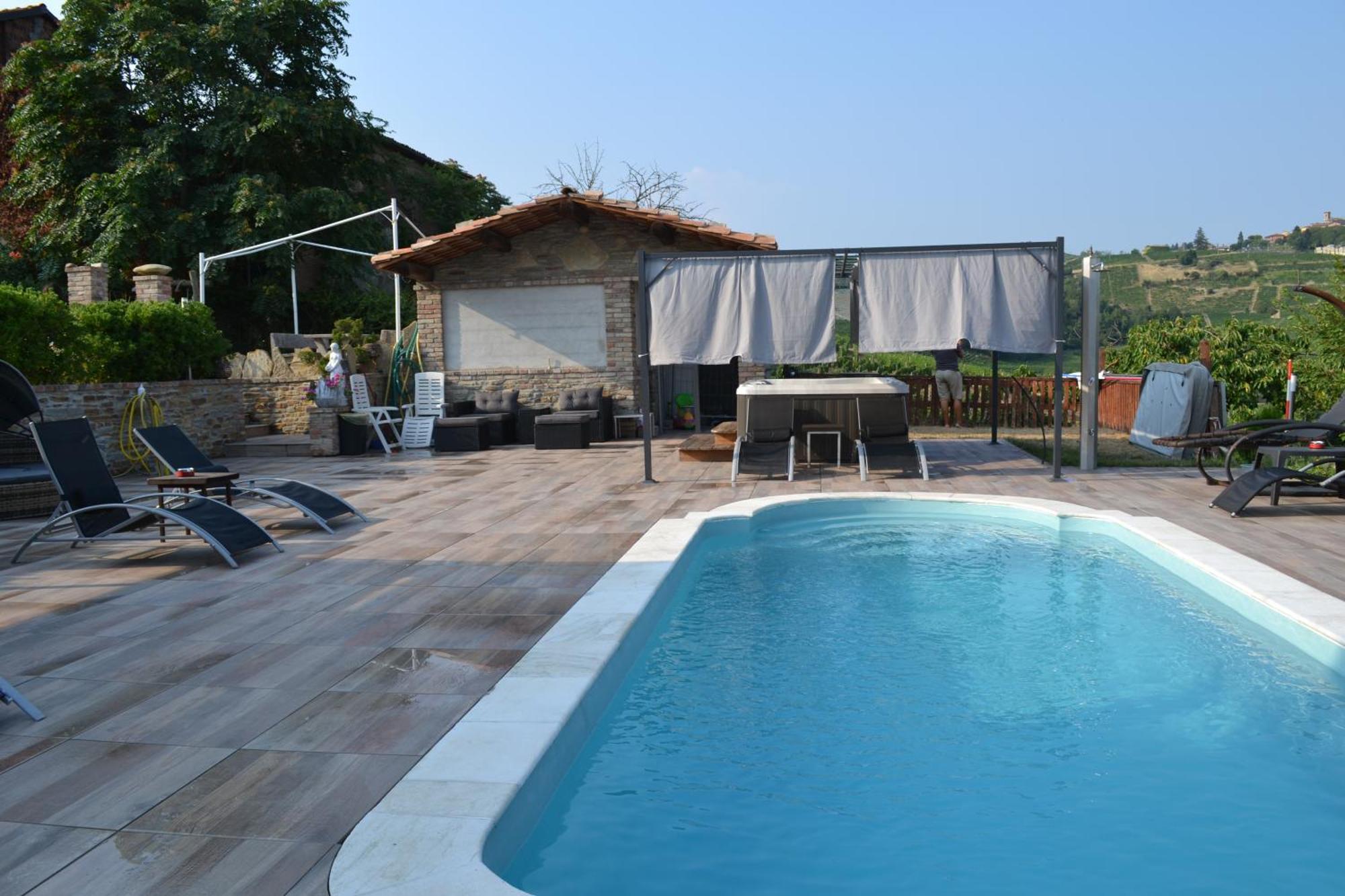 Agriturismo San Martino Castiglione Tinella Kültér fotó