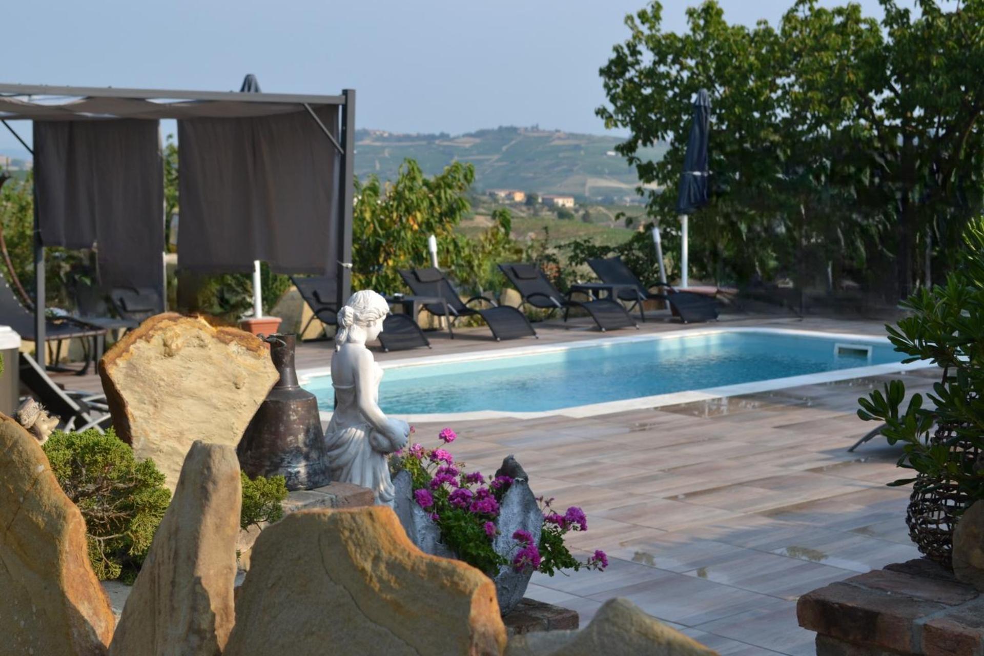 Agriturismo San Martino Castiglione Tinella Kültér fotó